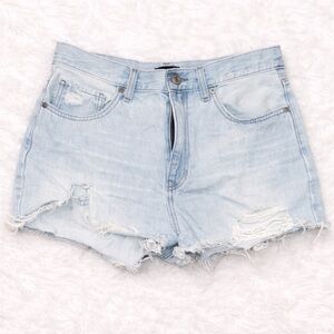 Uniqlo Light Wash Distressed Denim Shorts Women’s Size 27 Frayed Hem Summer